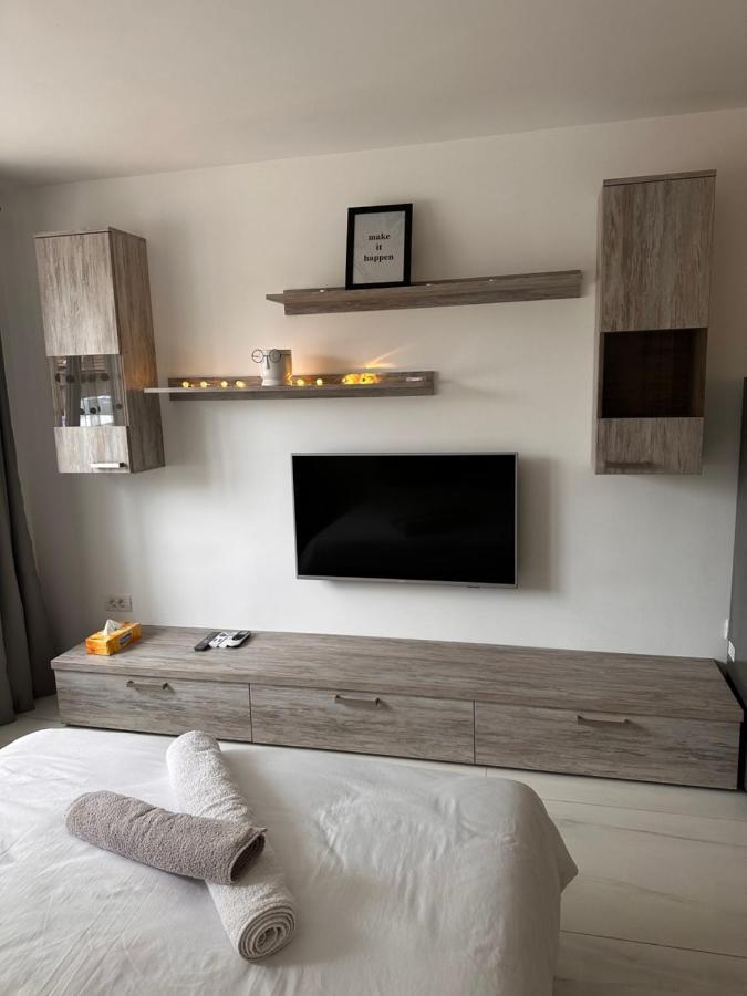 Cozy And Quiet *